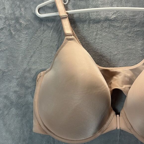 NWT New Torrid Rose Dust Tshirt Lightly Lined Smooth Front Close Size 44DDD - Picture 4 of 7